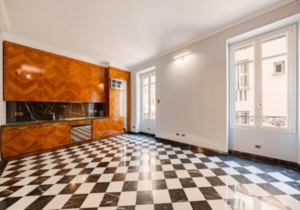 3 CAMERE BORGHESI NEL CUORE DI MONACO - LA RADIEUSE